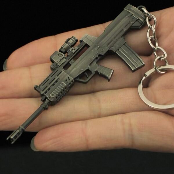 Call of Duty Series Mini Gun Model | 9 cm Alloy Metal Weapon Keychain | Collectible Replica Toy